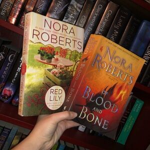 Nora Roberts Book Bundle